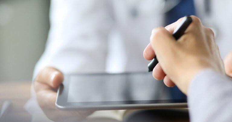 Informed Consent 2026: Was sich rechtlich für Ärzte und Kliniken geändert hat